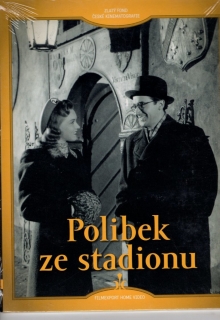 Polibek ze stadionu DVD